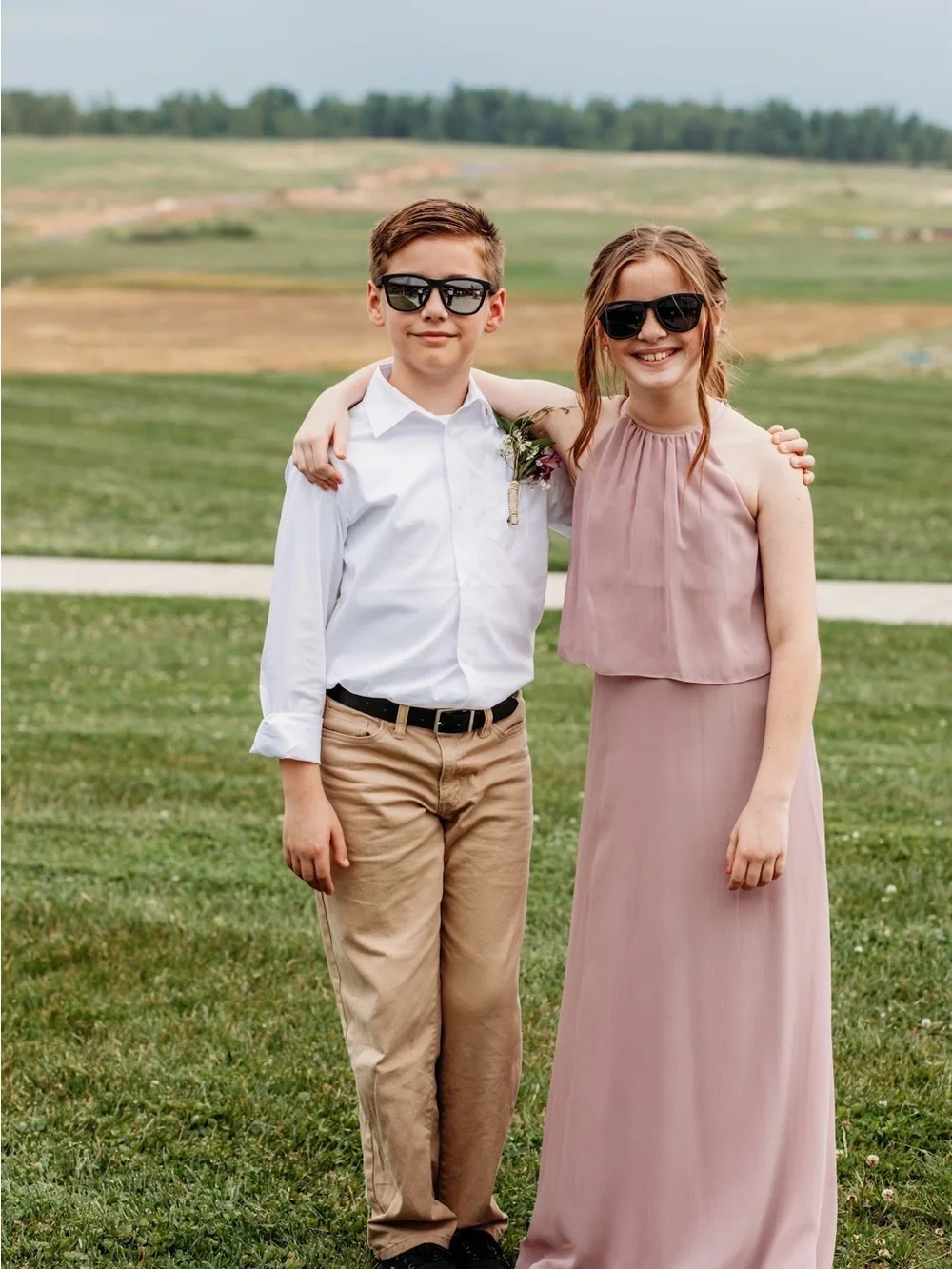 David’s Bridal Flounced Crinkle Chiffon Girls Dress - Picture 3 of 6